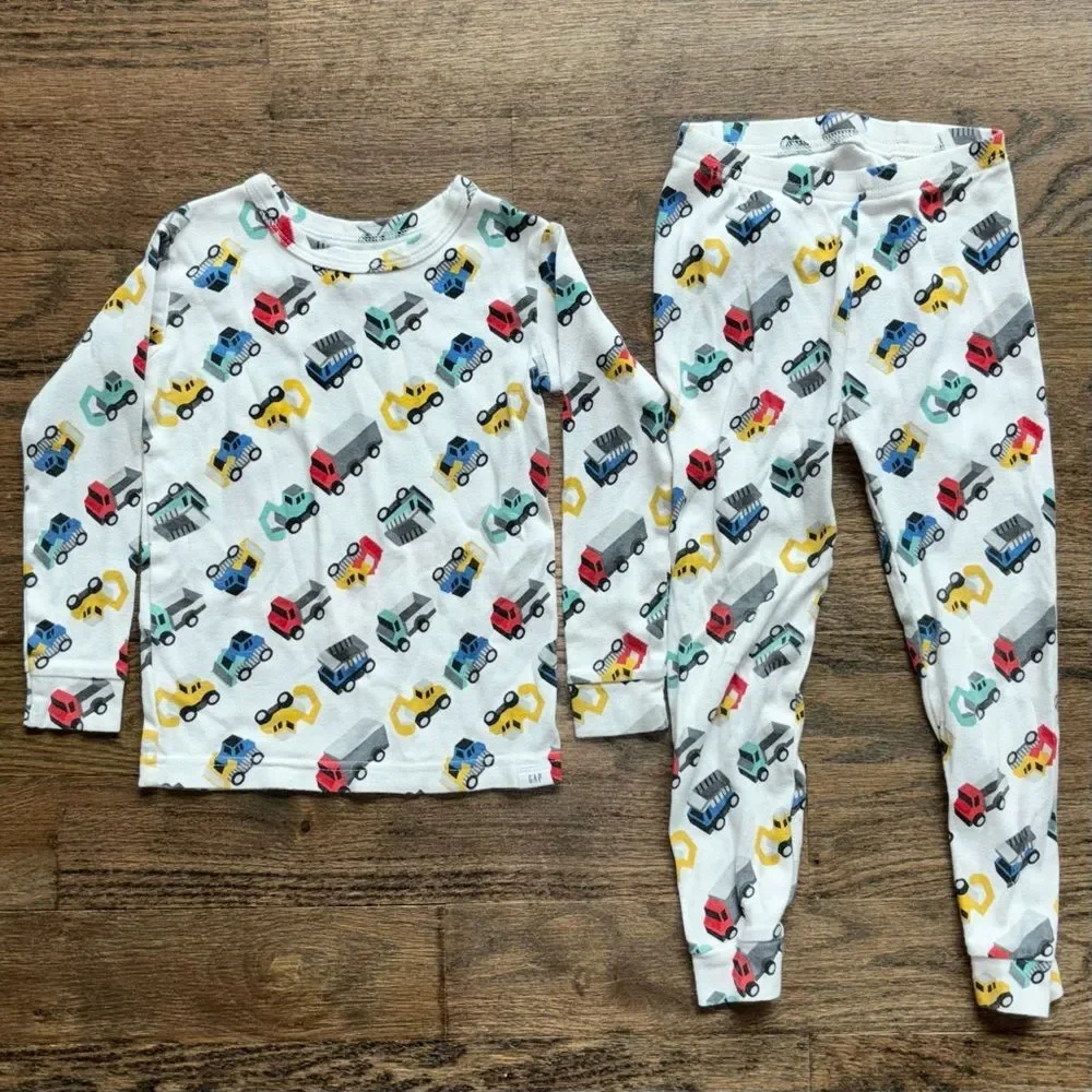 Lot Bundle of 2 Pairs of 100% Organic Pajama Sets • GAP & Carters • size 4 / 4T